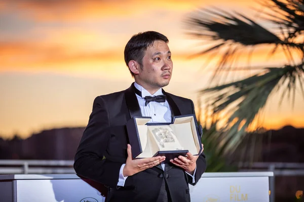 Cannes Γαλλια Ιουλιου 2021 Ryusuke Hamaguchi Ποζάρει Βραβείο Καλύτερου Σεναρίου — Φωτογραφία Αρχείου