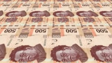 500 Pezosu para basın