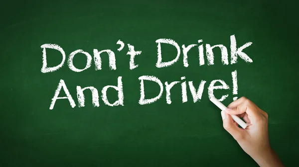No beber y conducir tiza Ilustración —  Fotos de Stock