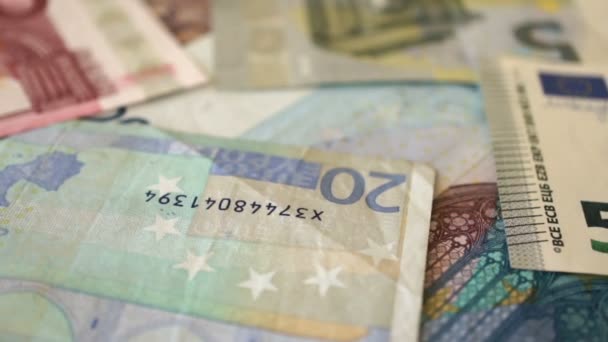 Rachunki za euro i cena słowo — Wideo stockowe