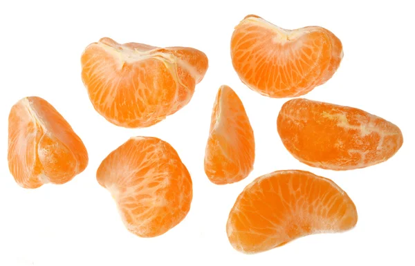 Mandarinenscheibe auf weißem Hintergrund — Stockfoto