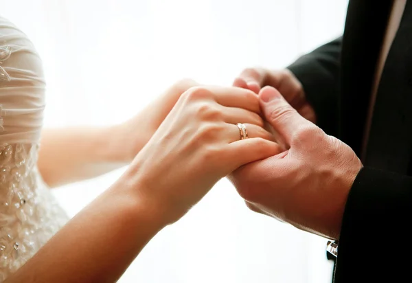 Wedding theme, newlyweds holding hands — Stock Photo, Image