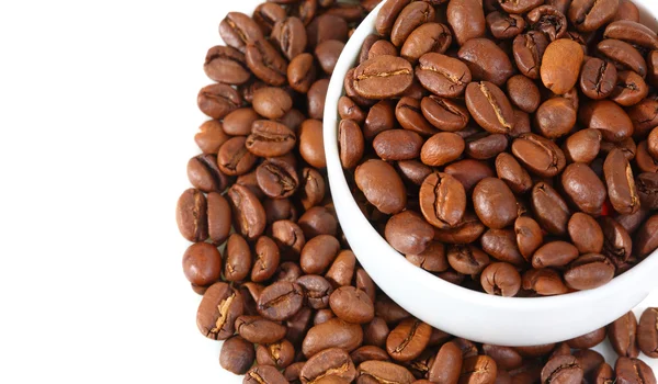 Macro studio toma de una taza de granos de café —  Fotos de Stock