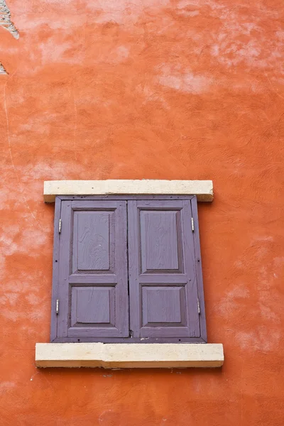 Fenster aus Holz — Stockfoto