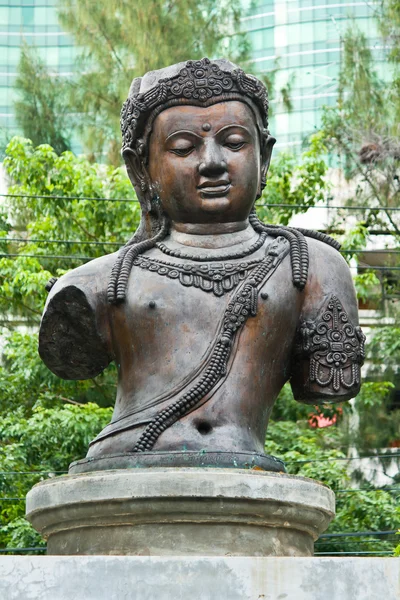 Posąg Buddy wojownik mosiądzu, Tajlandia. — Zdjęcie stockowe