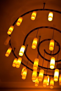 asılı tavan lambaları