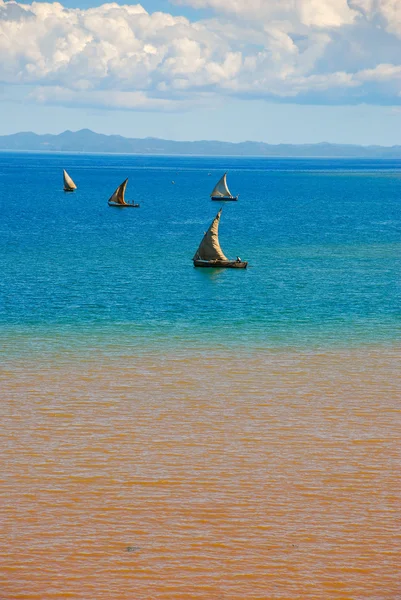 Barcos de pesca de entrometida — Foto de Stock