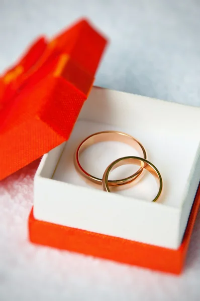 Evlilik yüzükleri.