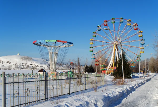 City park with entertainments in the winter — Stock Photo, Image