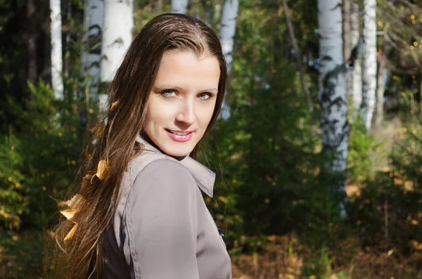 Retrato de otoño de la hermosa mujer — Foto de Stock