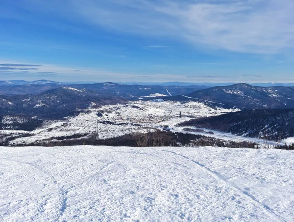 A alpine skiing resort Sheregesh. — Stock Photo, Image