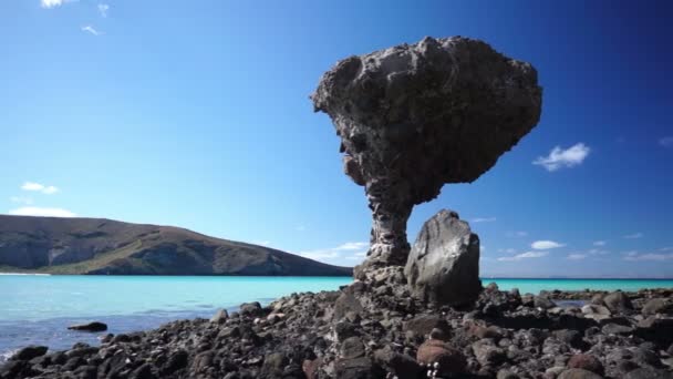 Mushroom Beach Rock — Stockvideo