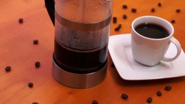 Fransız basın kahve makinesi dolly