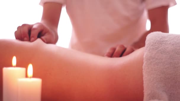 Massagem Relaxante com Masseur — Vídeo de Stock