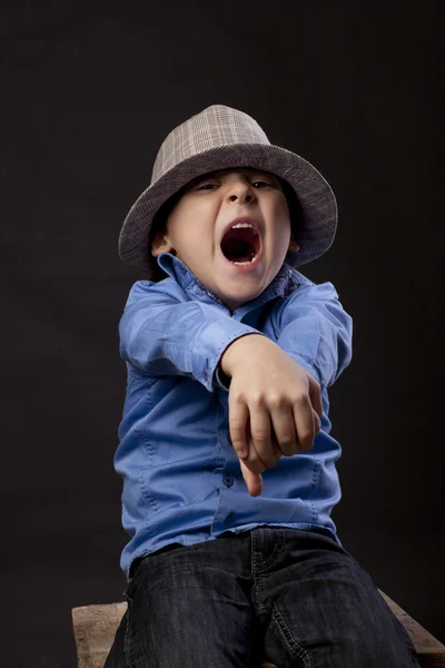 Menino gritos — Fotografia de Stock