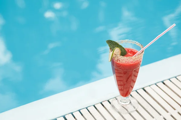 Strawberry cocktail — Stock Photo, Image