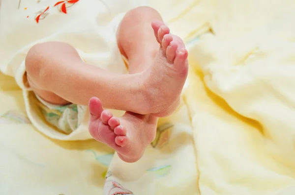 Nogi dziecka — Zdjęcie stockowe
