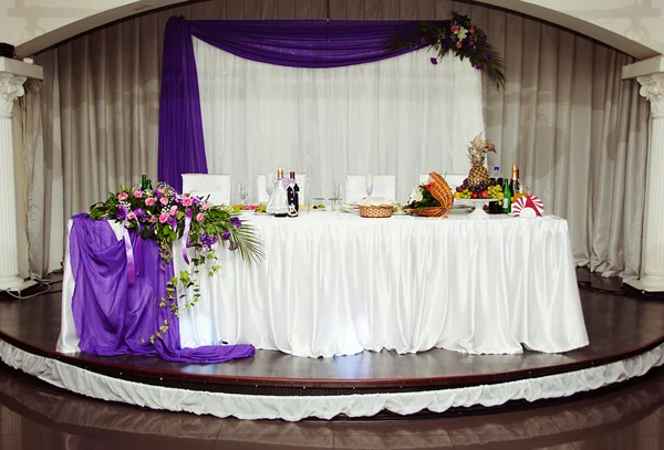 Schöner Hochzeitstisch — Stockfoto