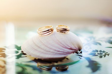 Evlilik yüzükleri.