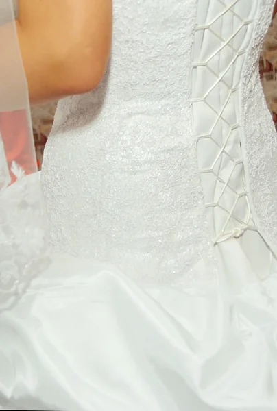 Biała suknia ślubna — Zdjęcie stockowe
