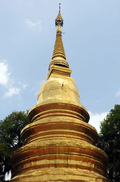 Ancient wat in Thailand — Stock Photo, Image