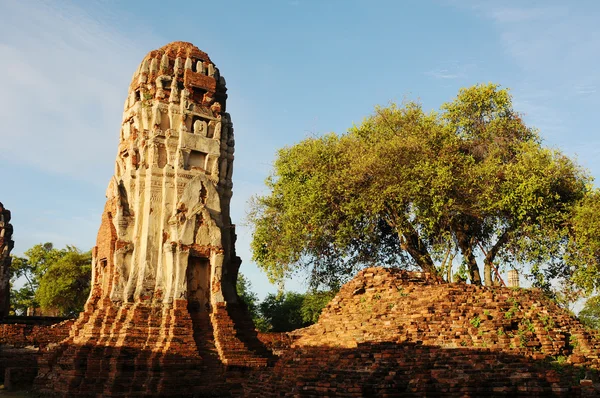 Ancient wat in Thailand — Stock Photo, Image