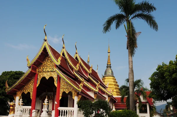 Wat antigo em Chiang Mai, Tailândia — Fotografia de Stock