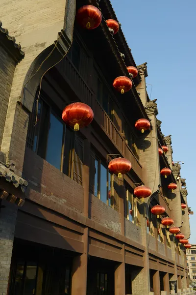 Edificios antiguos chinos en el centro de la ciudad de Xian, China — Foto de Stock