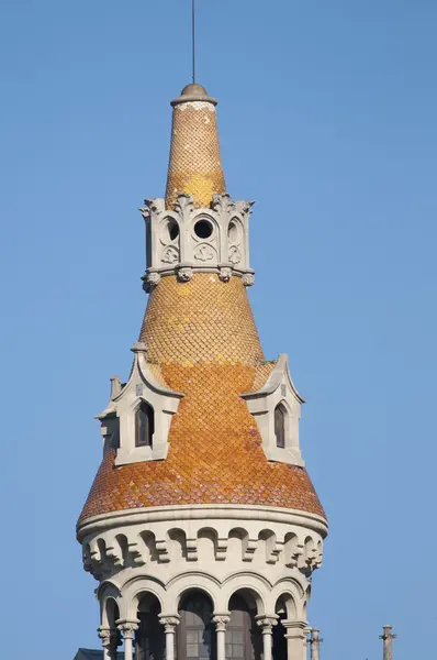 Barcelona'da buiding Kulesi — Stok fotoğraf
