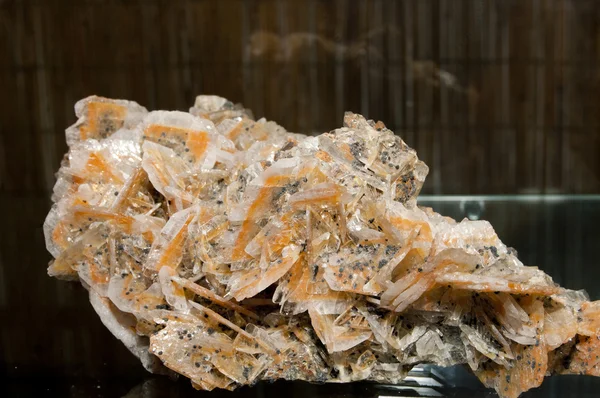 Baryte a stibnite clusteru — Stock fotografie