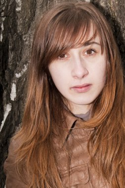 güzel uzun saçlı esmer