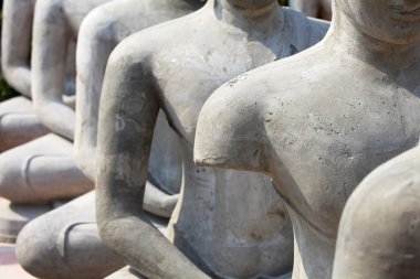 tamamlanmamış Buda heykeli