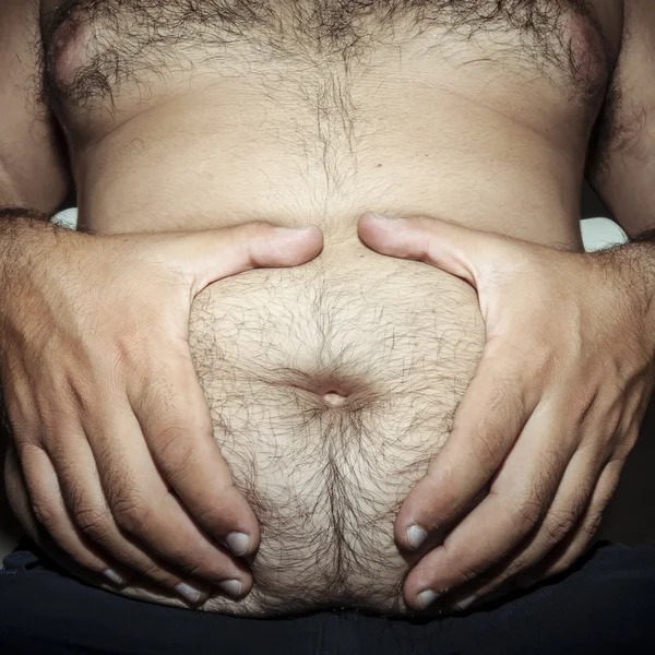 Barriga homem gordo e peludo — Fotografia de Stock