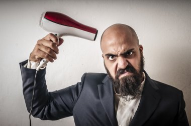 sakallı adam ve ceket hairdraier ve komik ifadeler ile