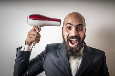 sakallı adam ve ceket hairdraier ve komik ifadeler ile