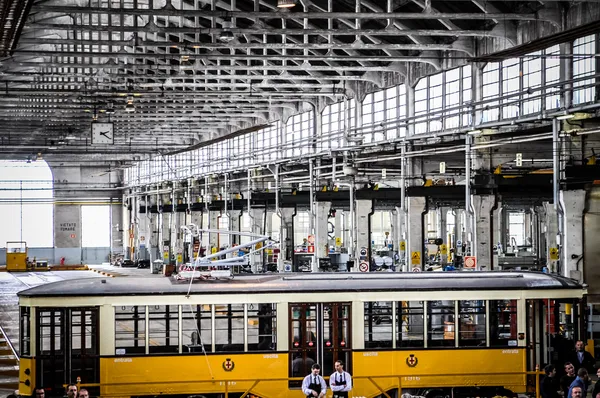 Transport publiczny garaż — Zdjęcie stockowe