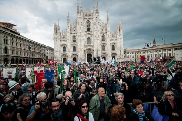 Celebrazione della liberazione 25 aprile 2012 — Foto Stock