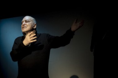tommaso guarino tarafından Faccia scura