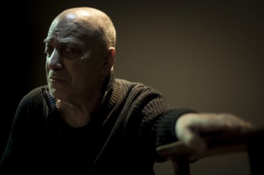 tommaso guarino tarafından Faccia scura