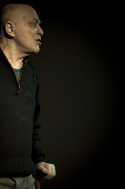 tommaso guarino tarafından Faccia scura