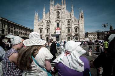 Papa benedict XVI milan 2012 yılında ziyaret.