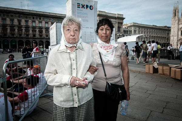 Papež Benedikt xvi. navštíví milan v roce 2012 — Stock fotografie