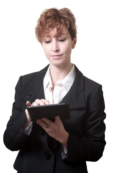 Éxito mujer de negocios pelo corto usando tableta — Foto de Stock