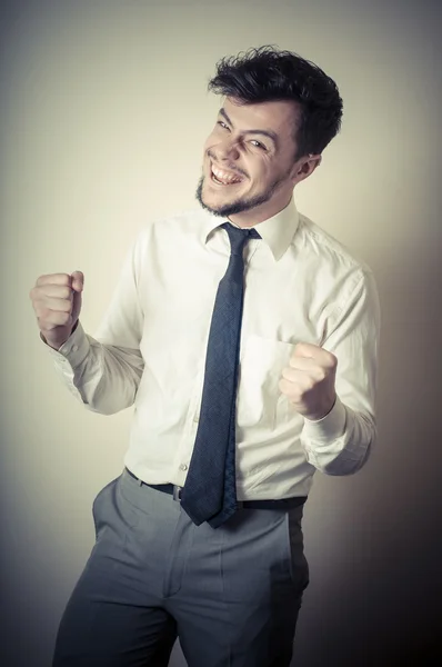 Gelukkig succesvolle stijlvolle zakenman — Stockfoto