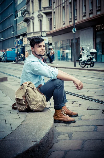 Om elegant pe stradă — Fotografie, imagine de stoc