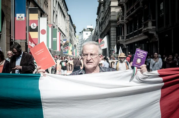 April 25 2013 celebration of liberation in Milan — Stock Photo, Image