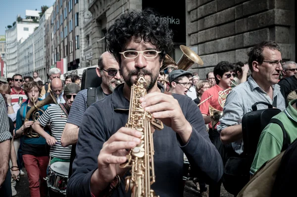 April 25 2013 celebration of liberation in Milan — Stock Photo, Image