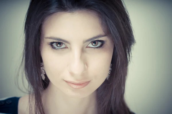 Young woman closeup portrait — Stock Photo, Image