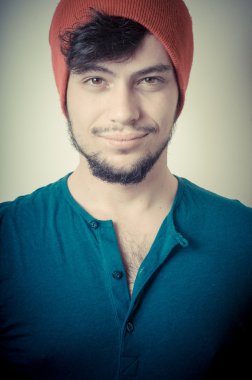 Genç modern şık adam