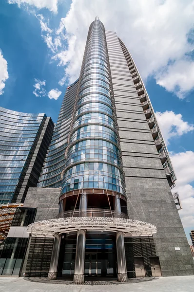 Business building Unicredit tower in Milan — Stock Photo, Image